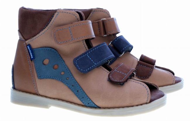 1209 CAMEL (THOMAS 19-36).JPG